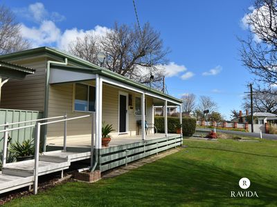 2 Hodge Street, Beechworth
