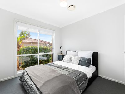 12 Lonsdale Parade, Dalmeny