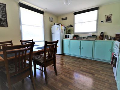 78 Martindale Cres, Seymour