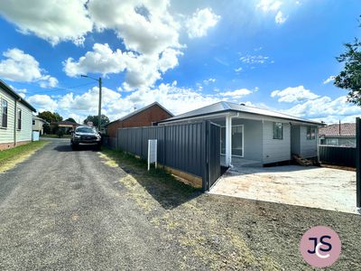 2 / 48B Bligh Street, Telarah