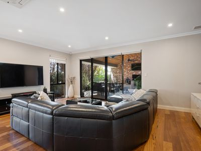 84 Broadway Boulevard, Piara Waters