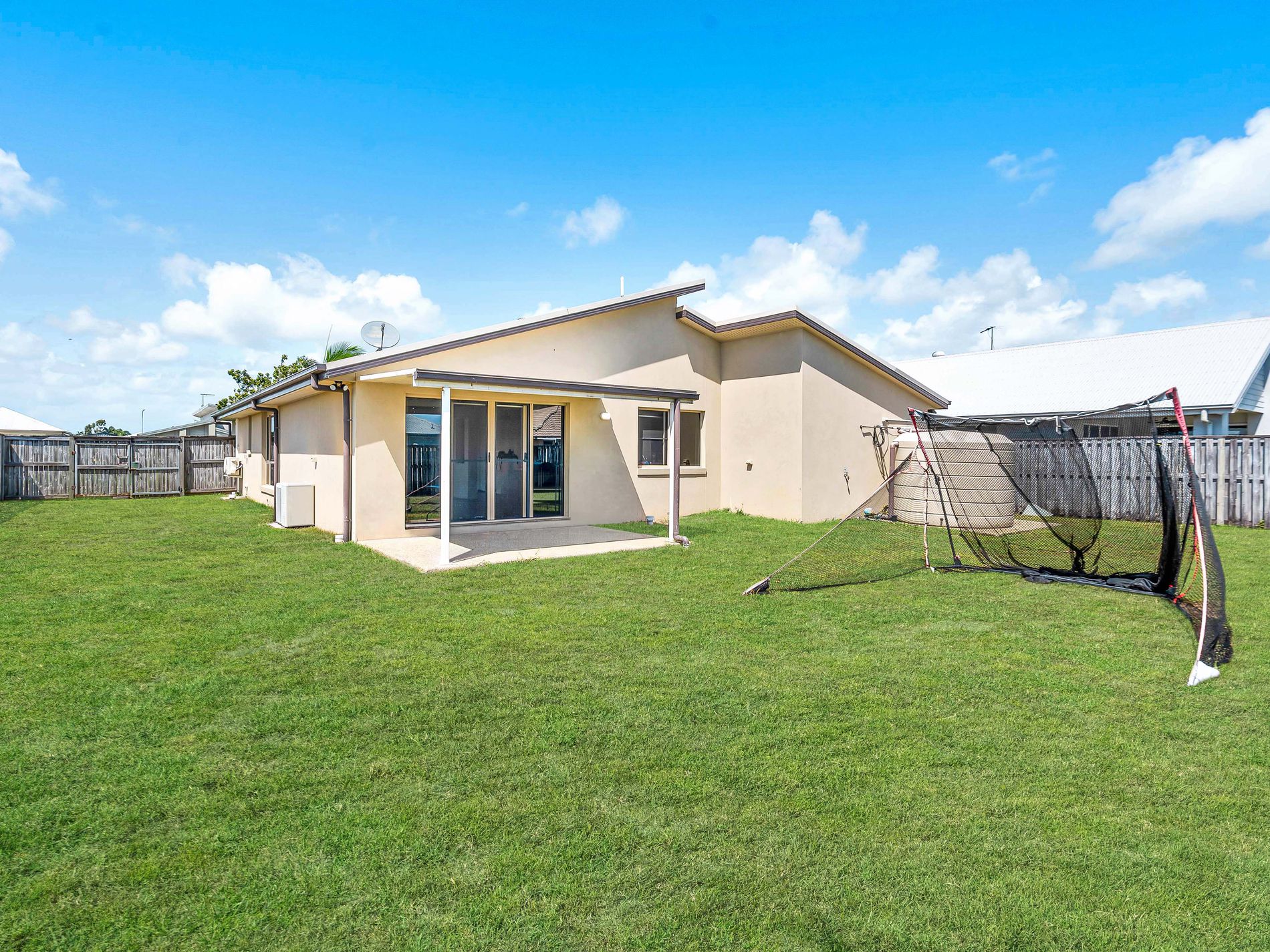 22 Galleon Circuit, Bucasia