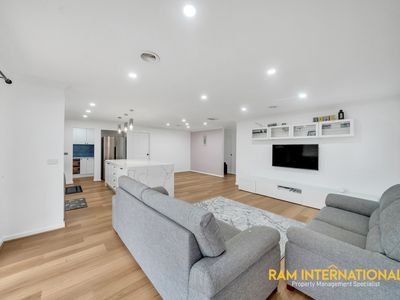 67 Terrene Terrace, Point Cook