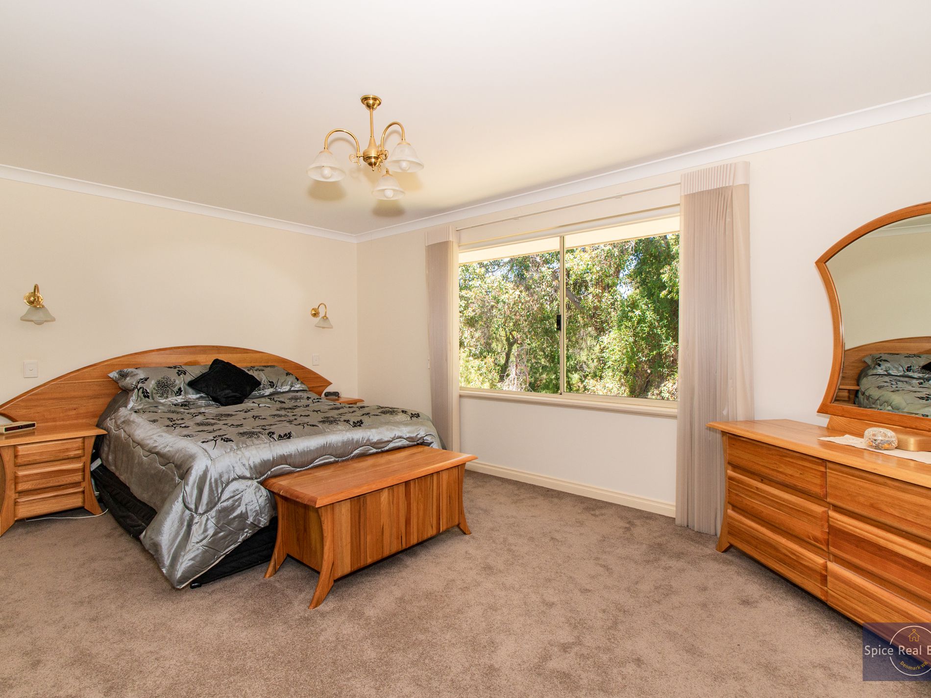 2 Maloney Close, Ocean Beach