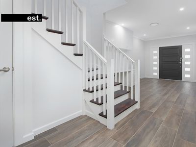 5 Quarry Road, Dundas Valley