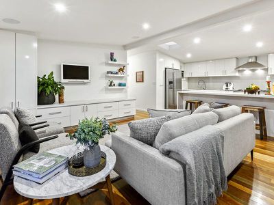 7 Holden Road, Rye