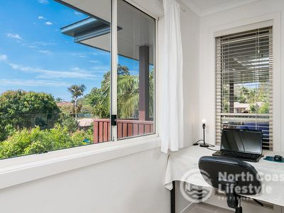 19 Coomburra Crescent, Ocean Shores