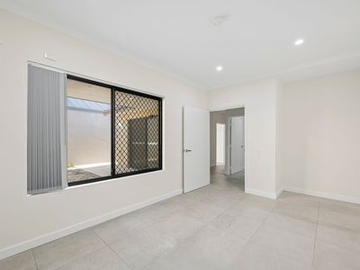 8B Stanmore Ct, Lynwood