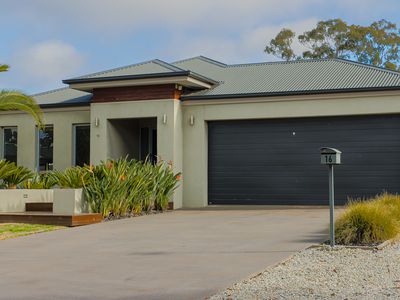 16 Thomas Drive, Marong