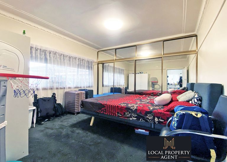 16 Cairo Ave, Padstow