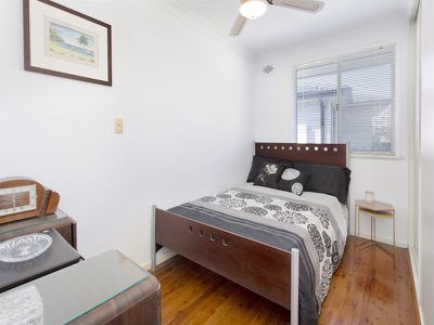 1 Malin Road, Oak Flats