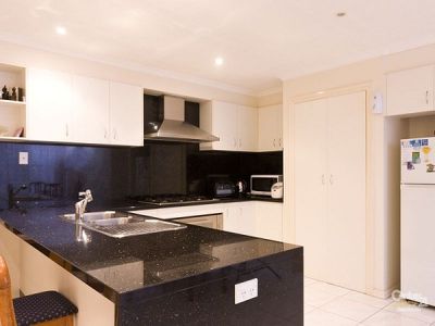 14 Lucas Court, Narre Warren South
