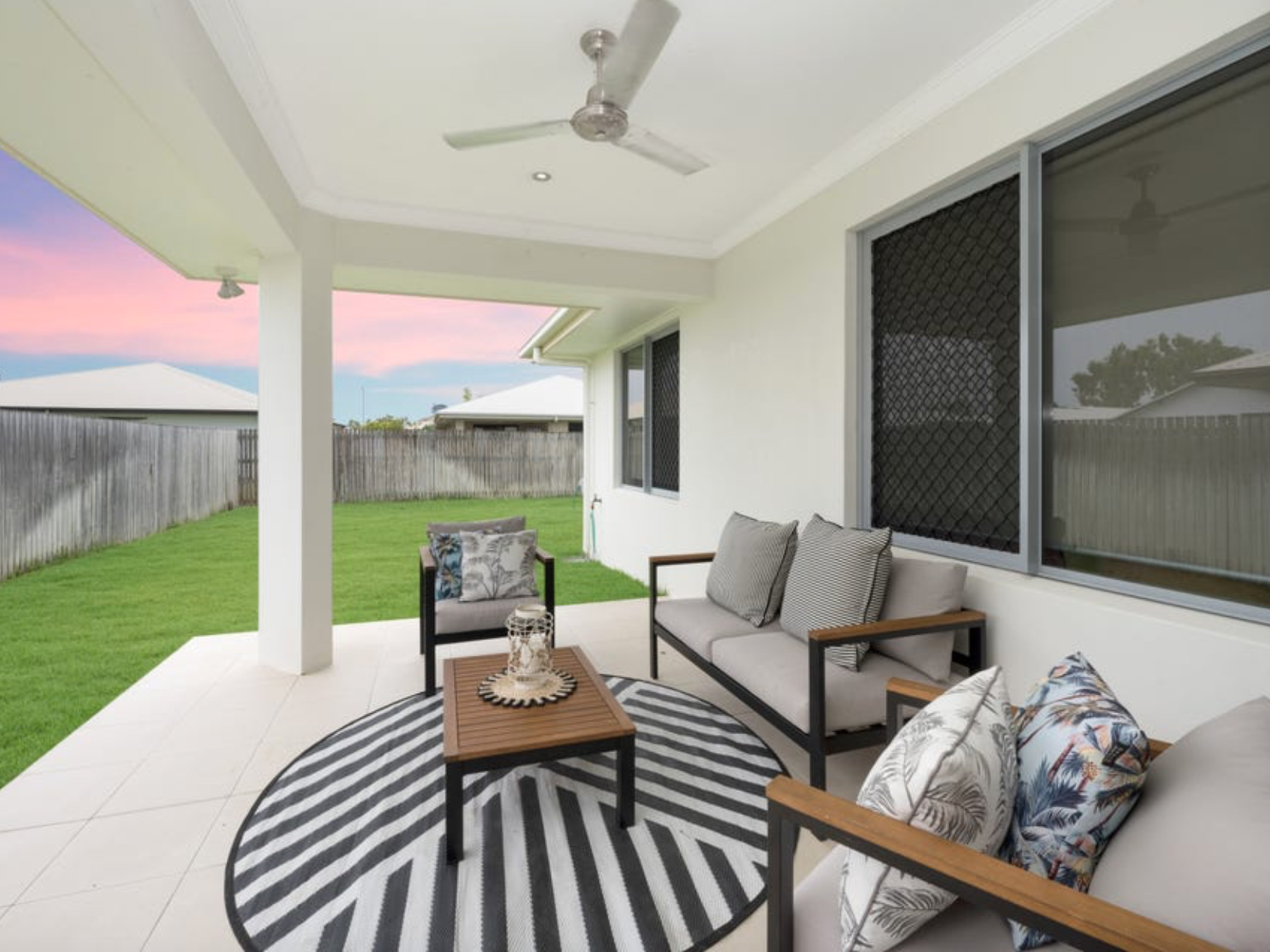 15 Stockton Elbow, Mount Louisa