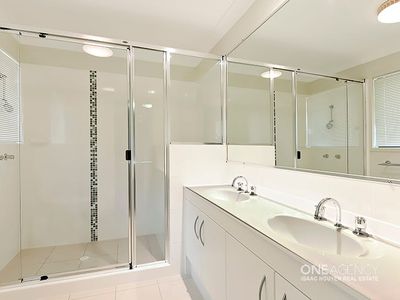 4 Sunny St, Doolandella