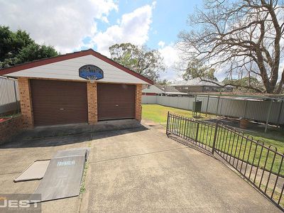 8 Amberdale Avenue, Picnic Point