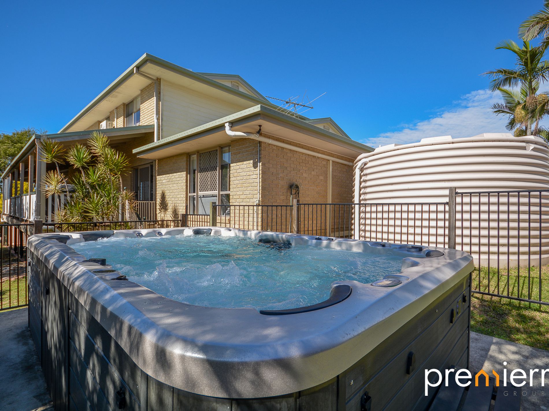 8 Dawson Court, Collingwood Park