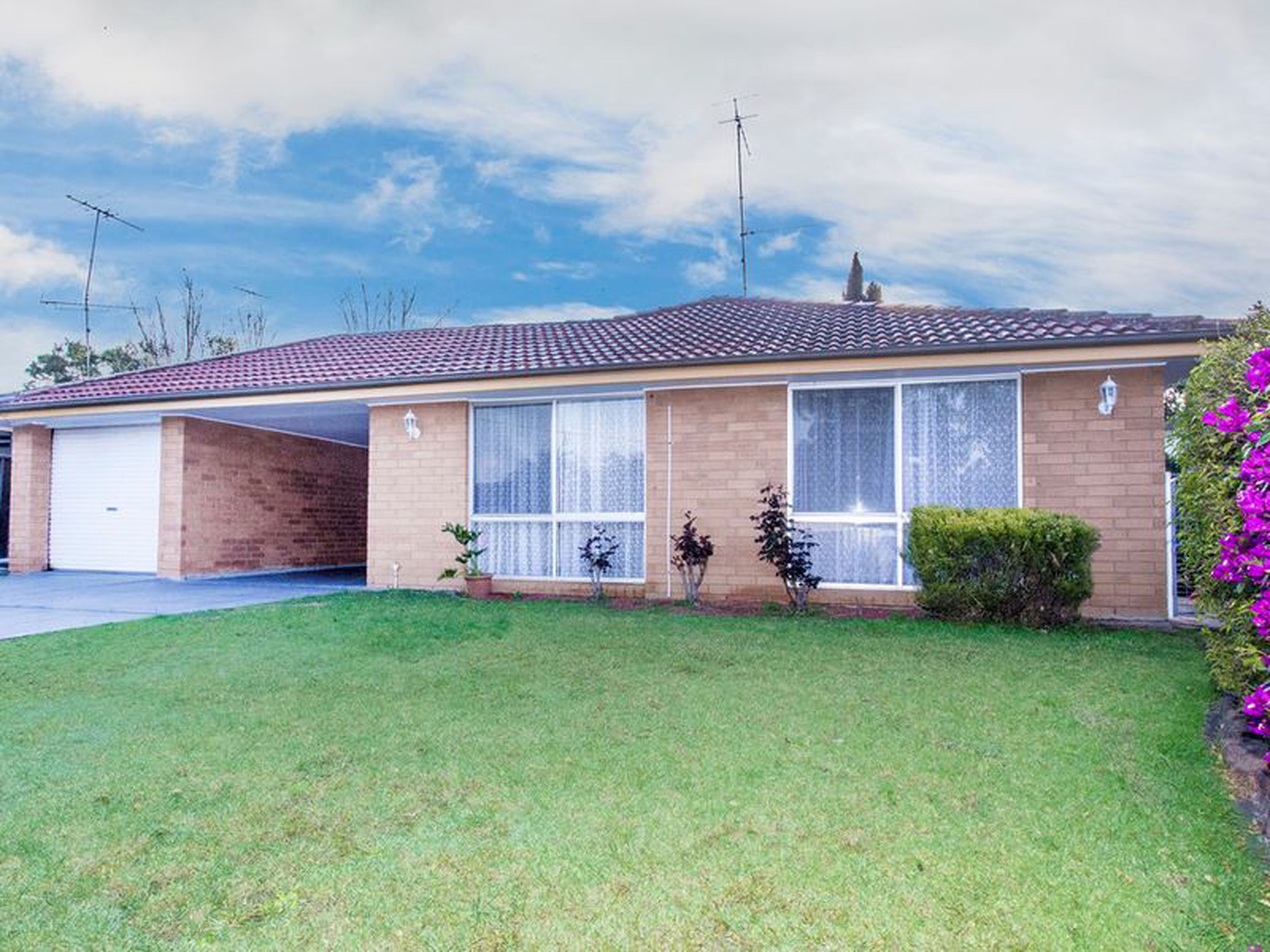 14 Lowanna Drive, SOUTH PENRITH