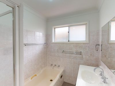 5 Eyre Street, Dubbo
