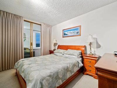 10W / 16 Kings Park Avenue, Crawley