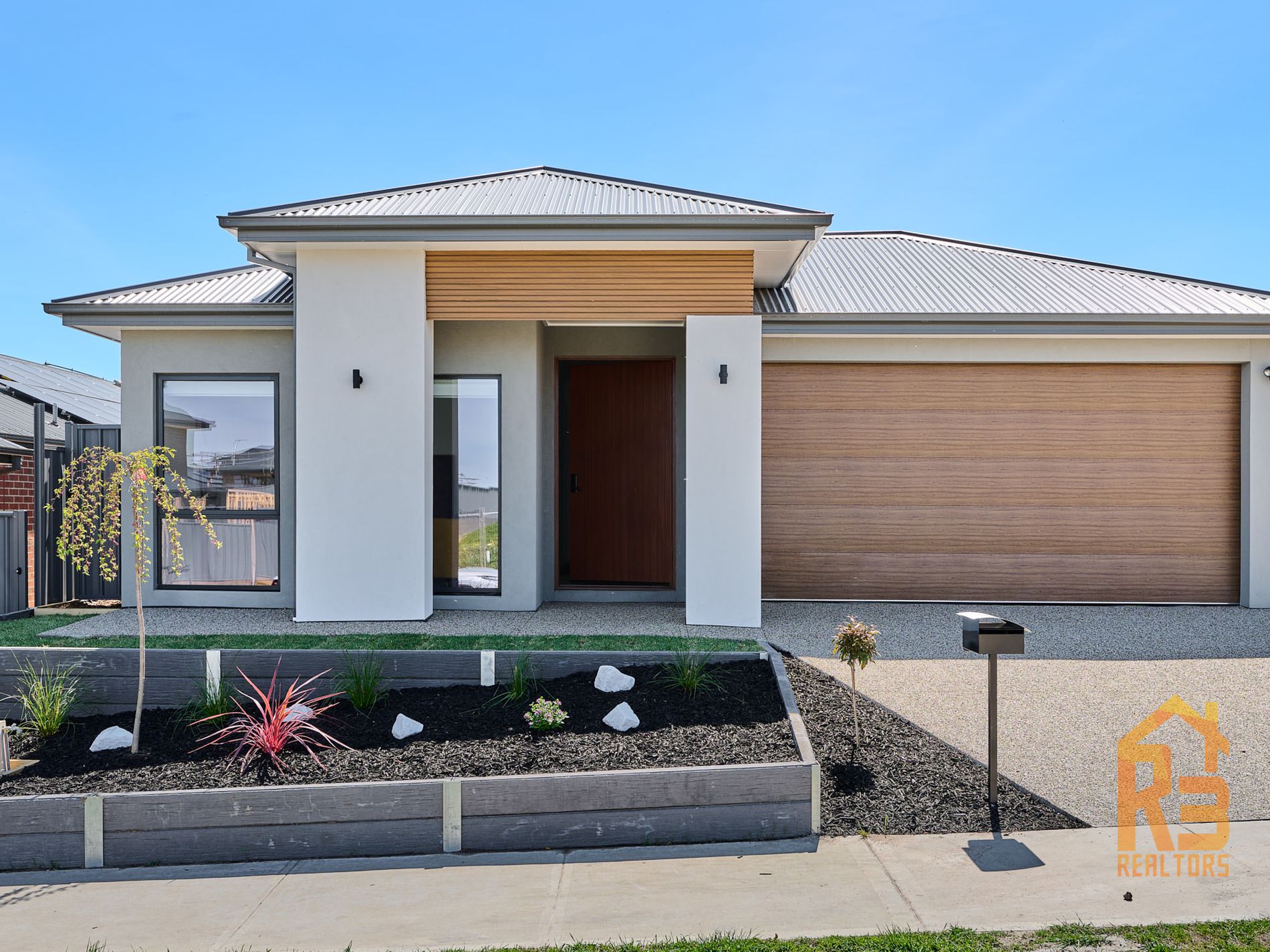 55 Skyline Crescent, Nar Nar Goon