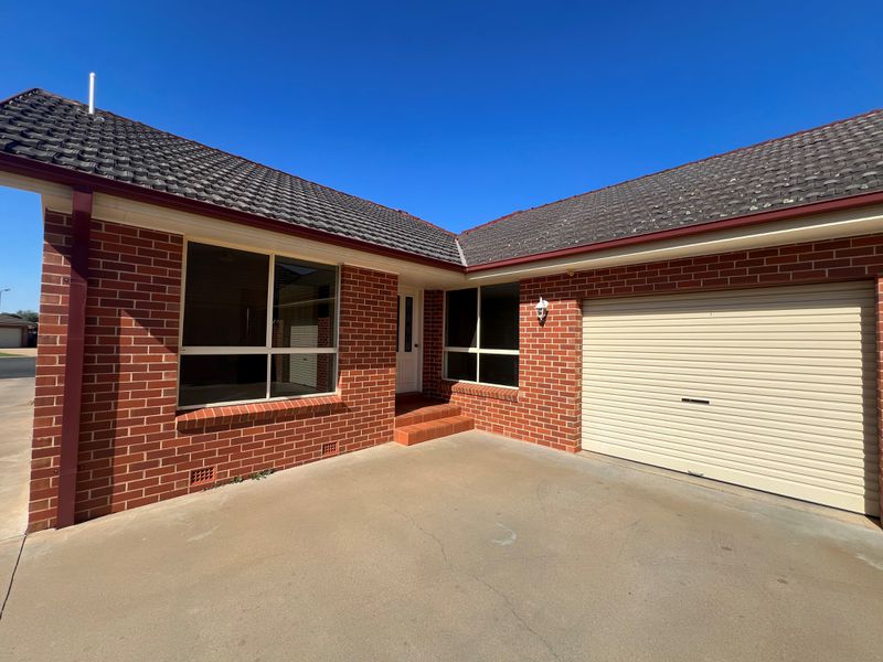 12A Robrick Close, Griffith