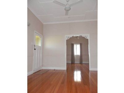 54 Clifton Street, Booval