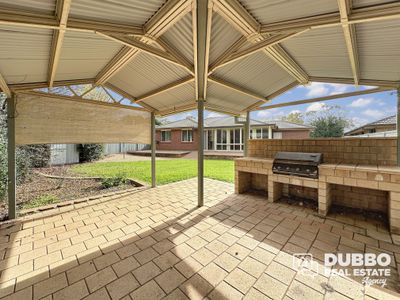 16 Kingfisher Street, Dubbo