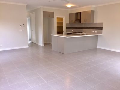 6B Tangelo Terrace, Werribee