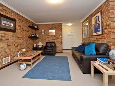 4/3 Cothill Court, Eden Hill