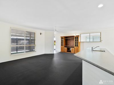 1 / 17 Bernard Street, Berserker