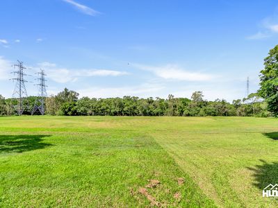 60 Hollywood Boulevard, White Rock