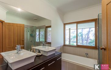 103 Beaconsfield Emerald Road, Beaconsfield Upper