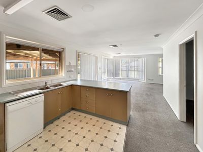12 Kings Park Way, Dubbo