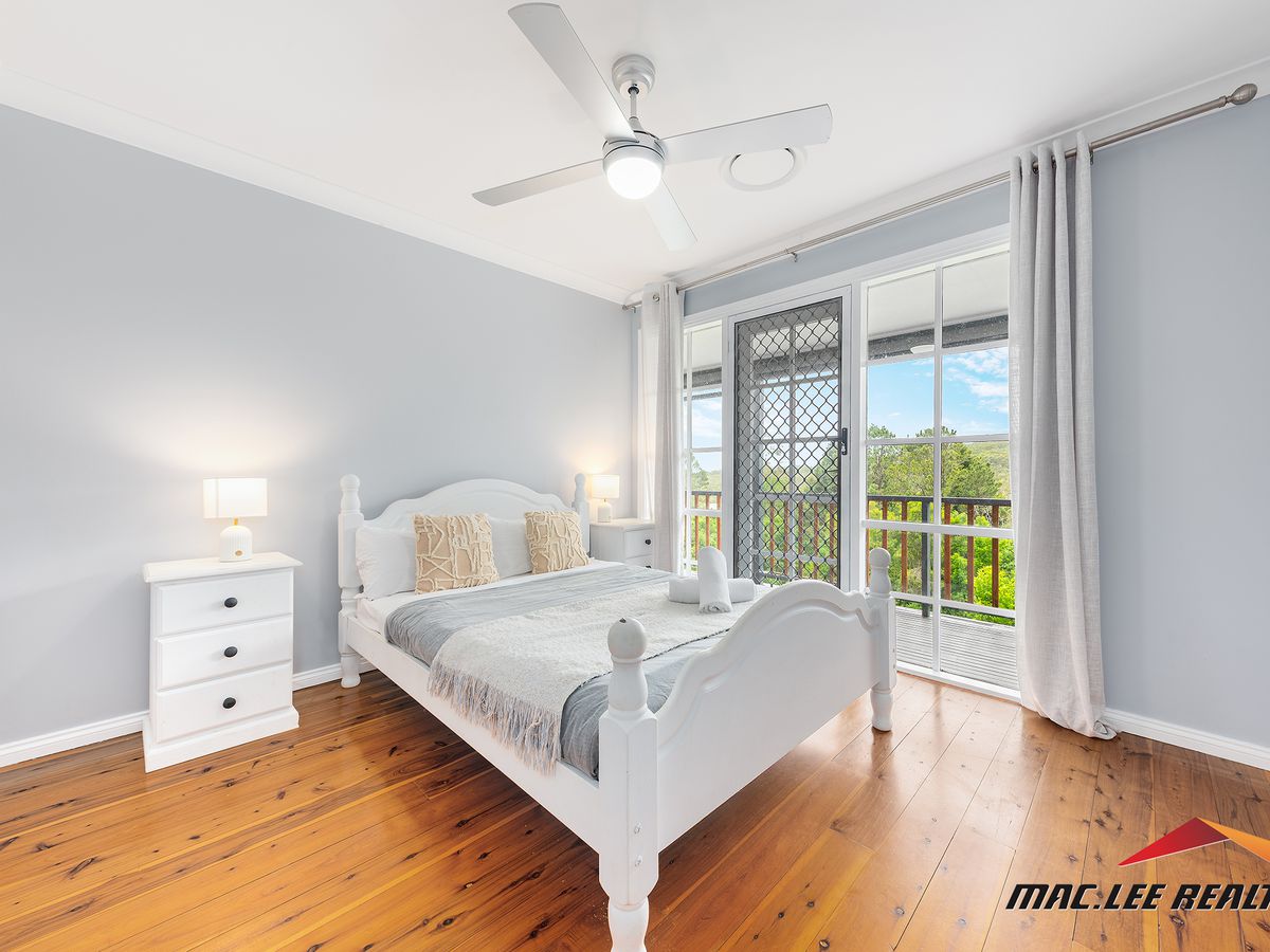 27 Station Road East, Fountaindale