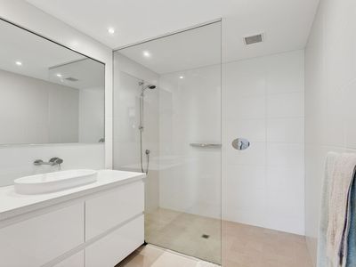 15 / 39-43 Bow River Crescent, Burswood
