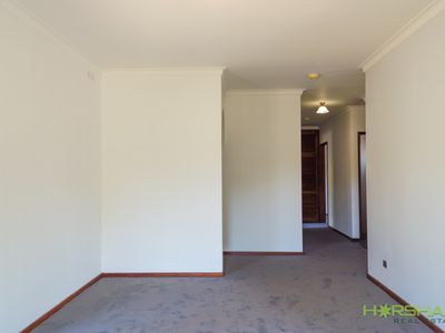 1 / 4 Searle Street, Horsham