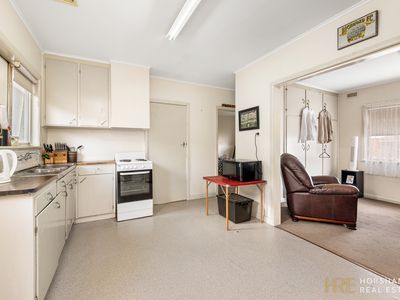 1 4 / 9 Burgess Street, Horsham