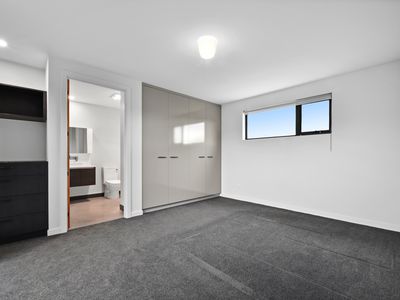 2 / 54 Landsborough Avenue, Newstead