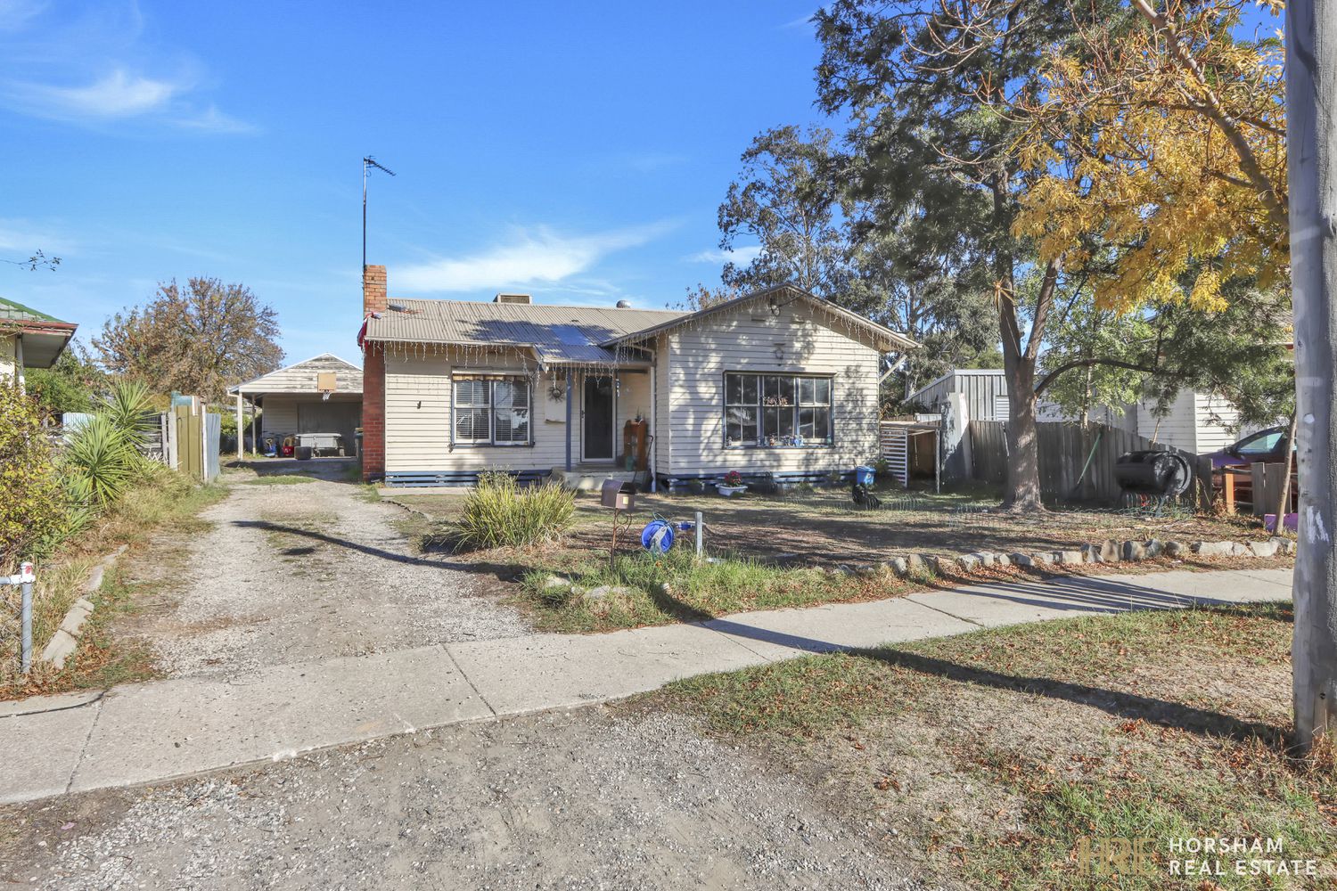 8 Sinclair Place, Horsham