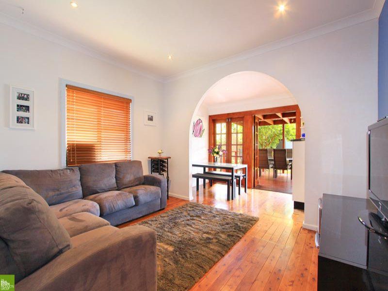 9 John Street, Mount Saint Thomas