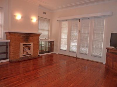 18 Balfour Rd, Narwee