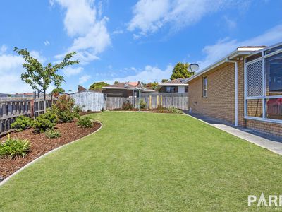 11 Leslie Grove, Prospect Vale