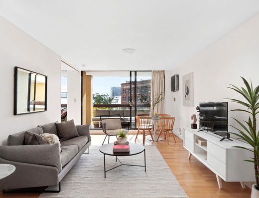 One-Bedroom Apartment in Surry Hills