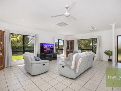 14 Pacific Avenue, Bushland Beach