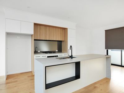 8 Wetland Drive, Williamstown
