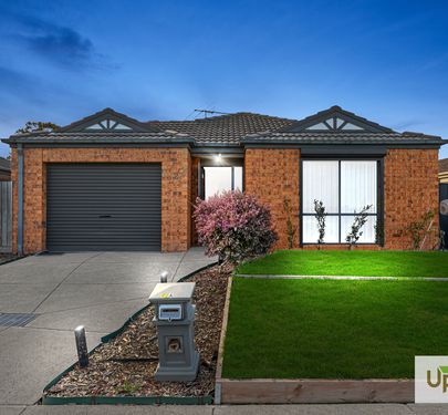 27A Staunton Walk, Cranbourne East