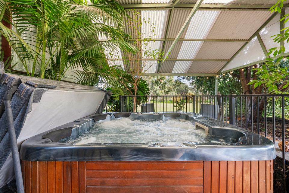 36 Beacham Road, Serpentine