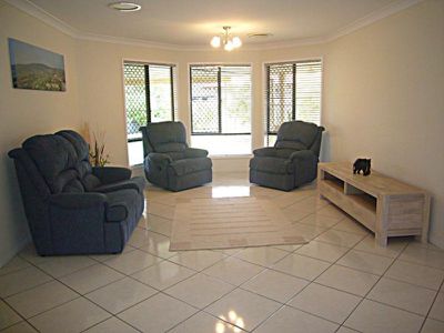 10 Fuller Avenue, Meadowbrook