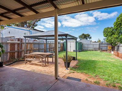 64 Forrest Street, South Boulder