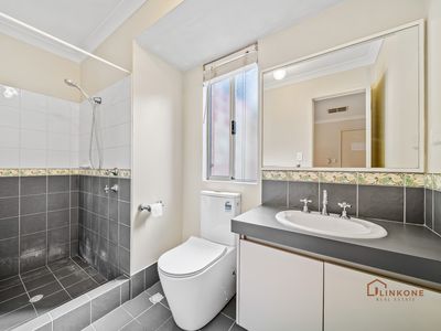 2 / 94 Hobbs Avenue, Como